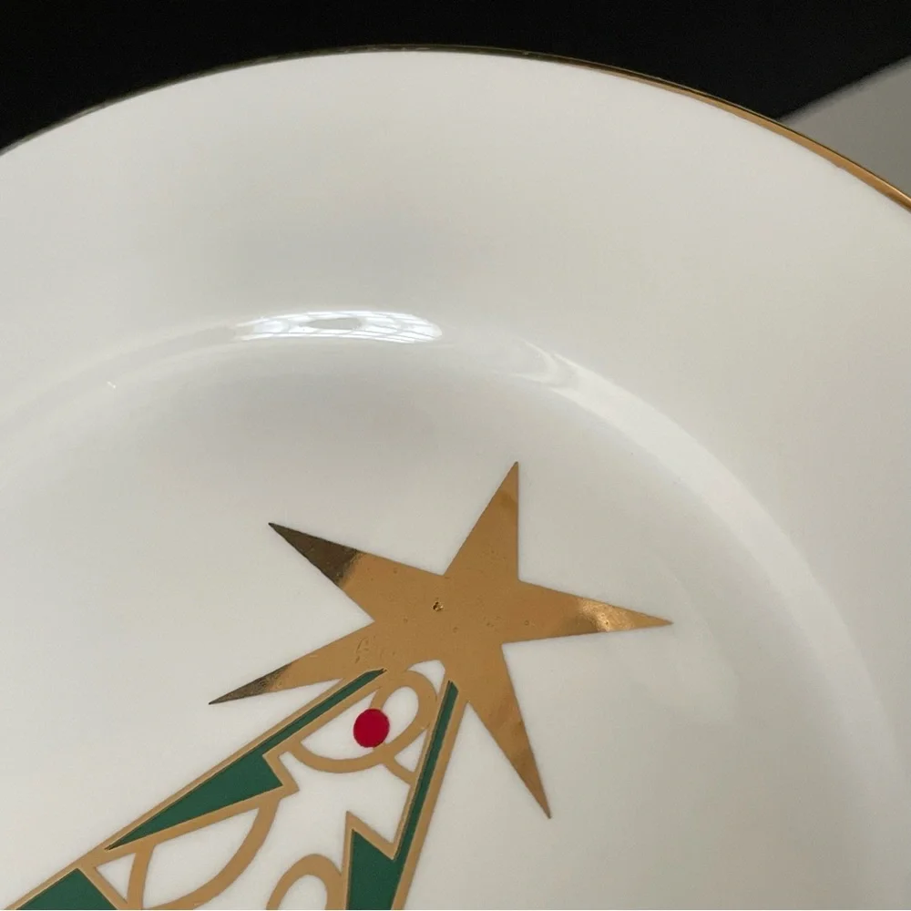 SET of 4 Green Christmas Tree Salad or Dessert Plates by Pier 1